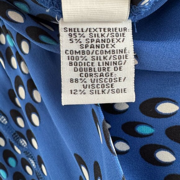 Diane Von Furstenberg "Ivena" Printed Blue Silk Romper, size 10 (fits 8/10) - Picture 8 of 11